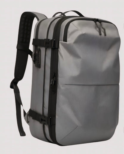 LUTRA - Vacuum Travel Backpack