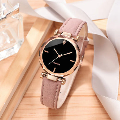Chic Women's Everyday Quartz Watch